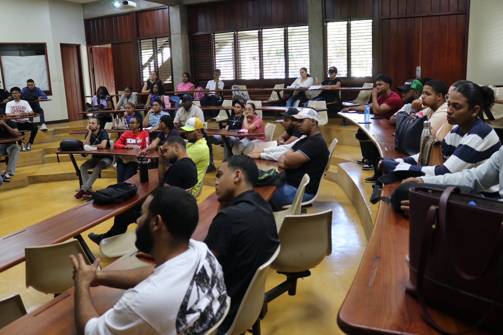 Universidad ISA recibe especialista alemán para fortalecer formación en energías renovables - Imagen 4