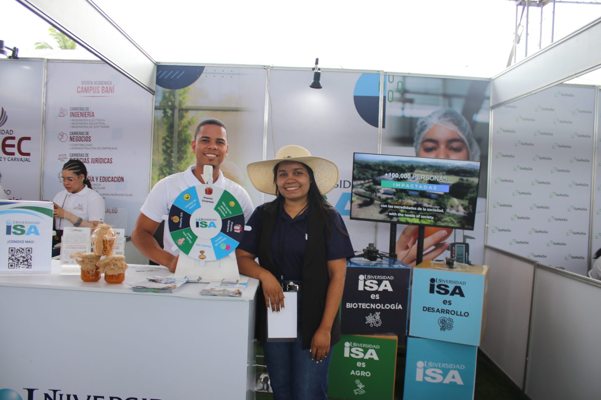 Expo Mango 2026 propicia encuentro entre la Universidad ISA y el sector productivo