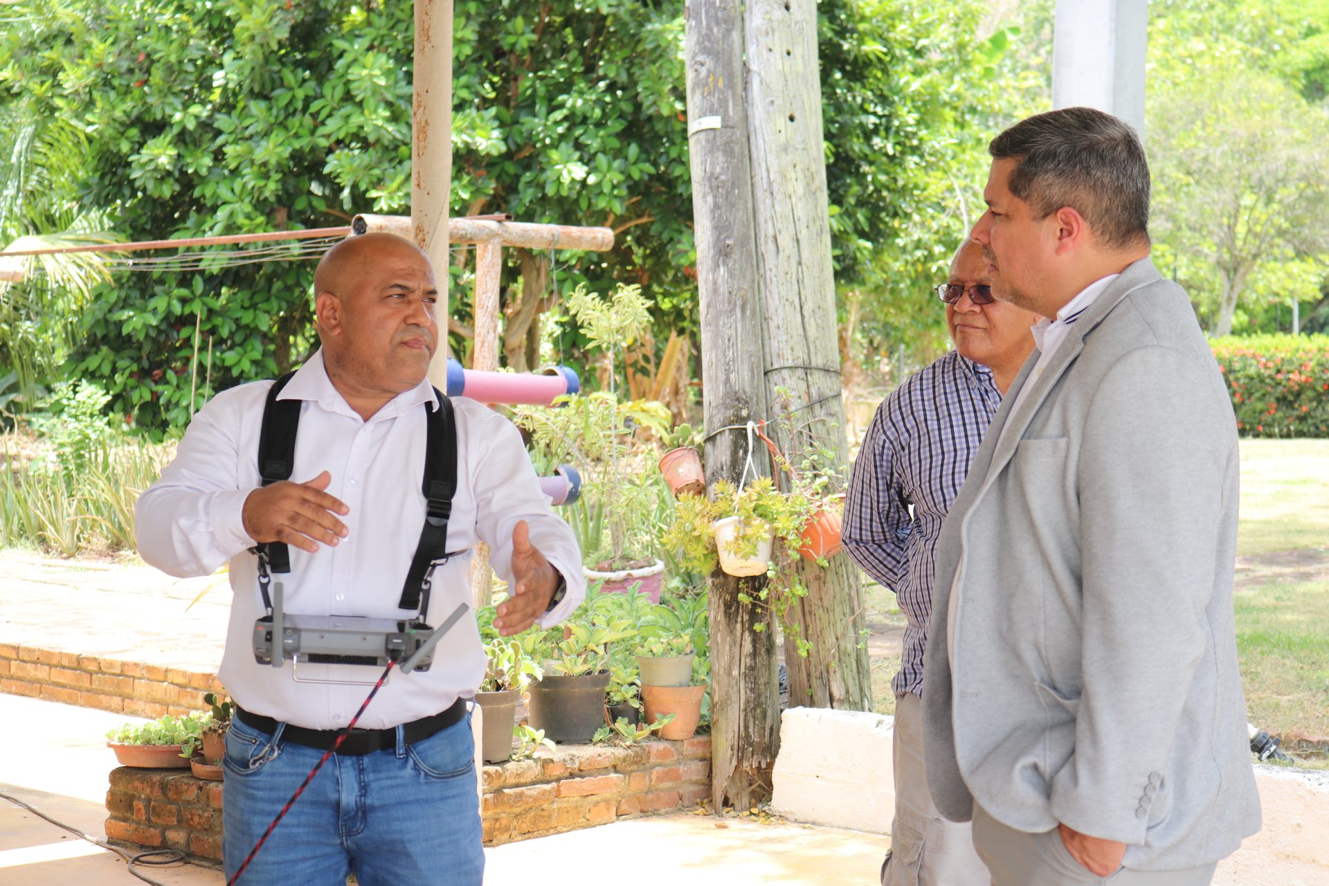 Exploran oportunidades de cooperación para fortalecer la sanidad y el sector agroalimentario