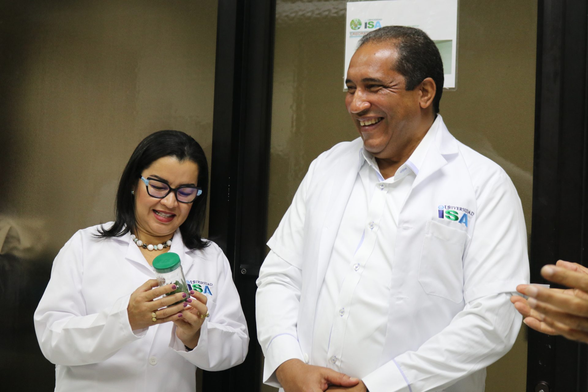 Universidad ISA y Laboratorios Rangel avanzan en nuevas oportunidades de colaboración